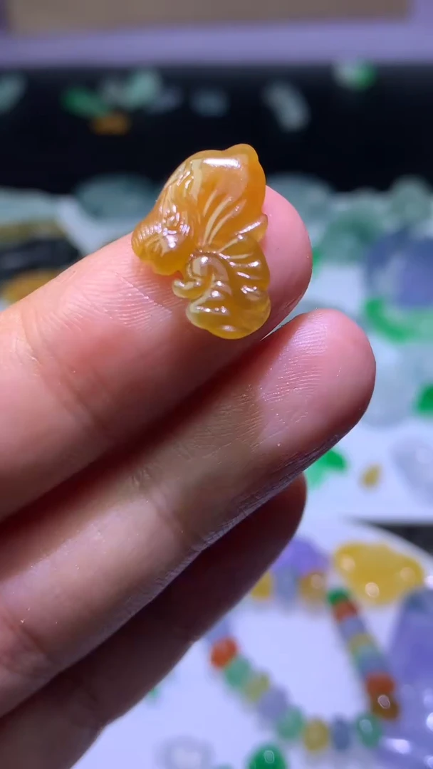 未镶嵌定制翡翠毛货