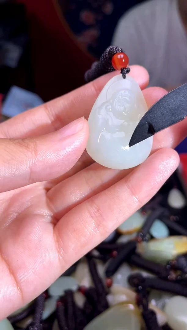 和田玉未镶嵌把件1