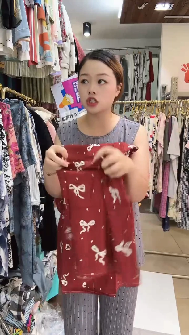 孤品 短袖短裤红色蝴蝶结