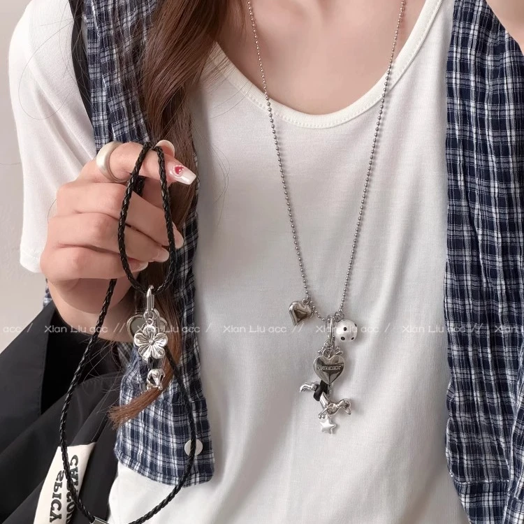 钛钢项链 爱心小狗吊坠项链独特个性高级长款可调节皮绳百搭配饰