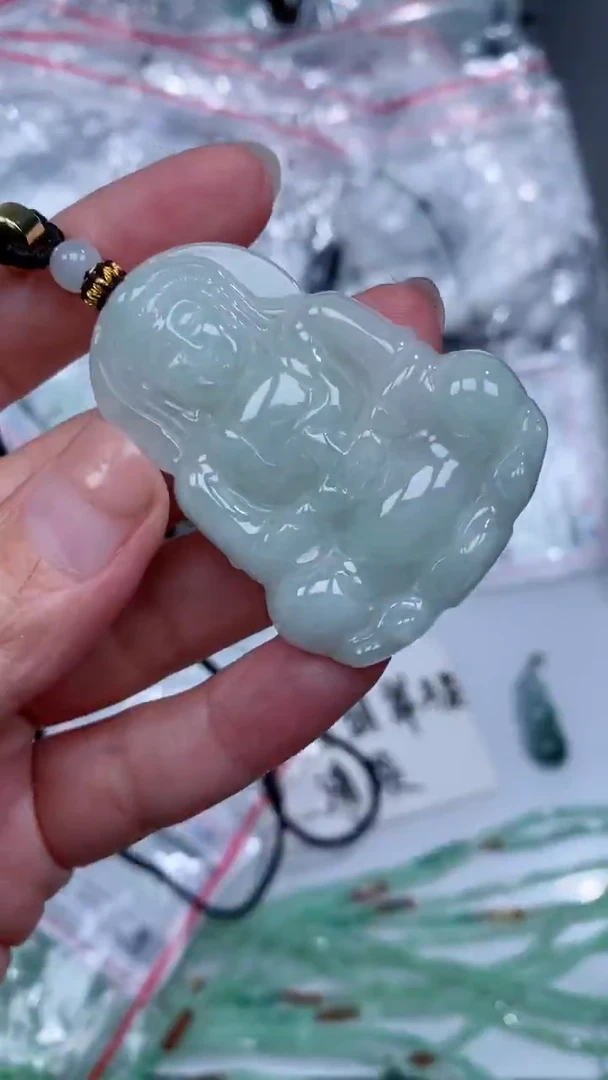 颈饰未镶嵌翡翠吊坠