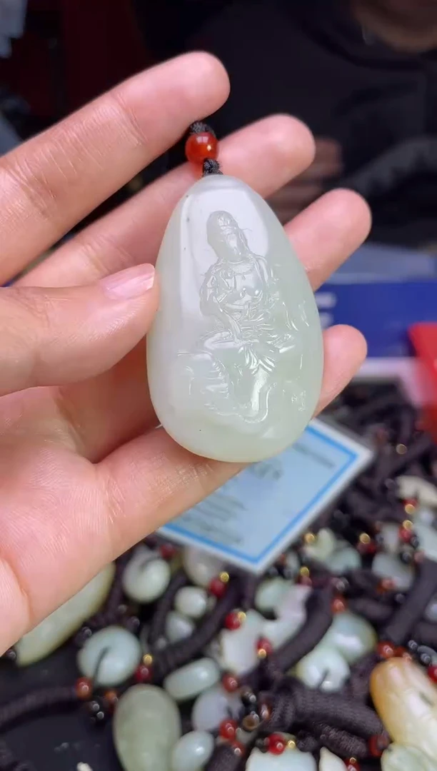 未镶嵌和田玉挂件1