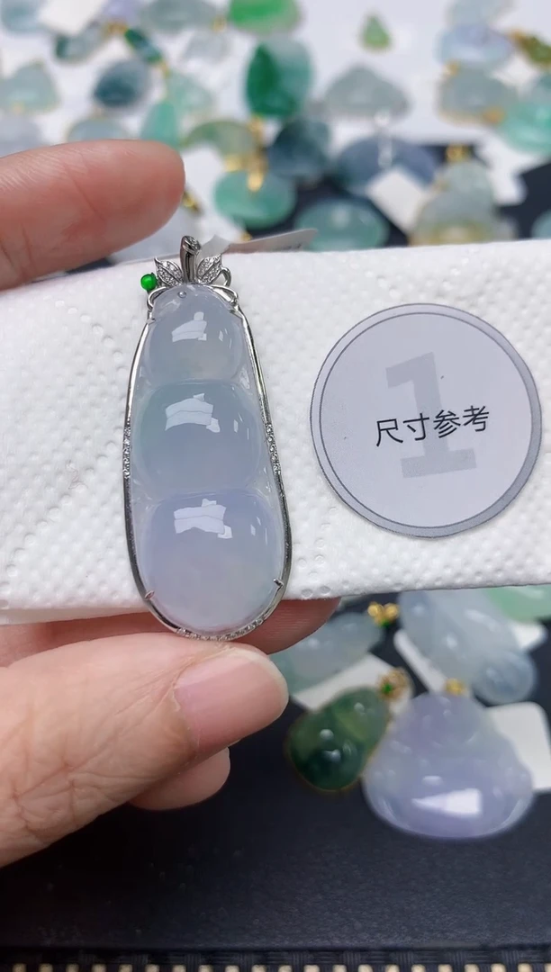 颈饰18K金镶嵌翡翠天然缅甸A货翡翠