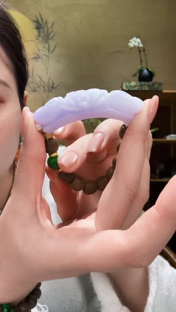 颈饰未镶嵌翡翠手牌