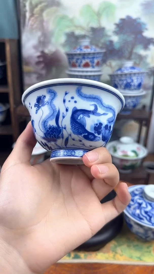 陶瓷仿成化鱼藻纹压手杯