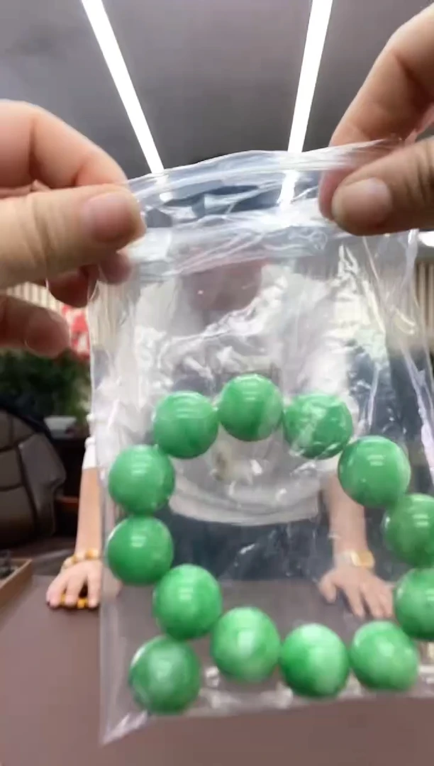 【闪购商品】翡翠手串未镶嵌卡18