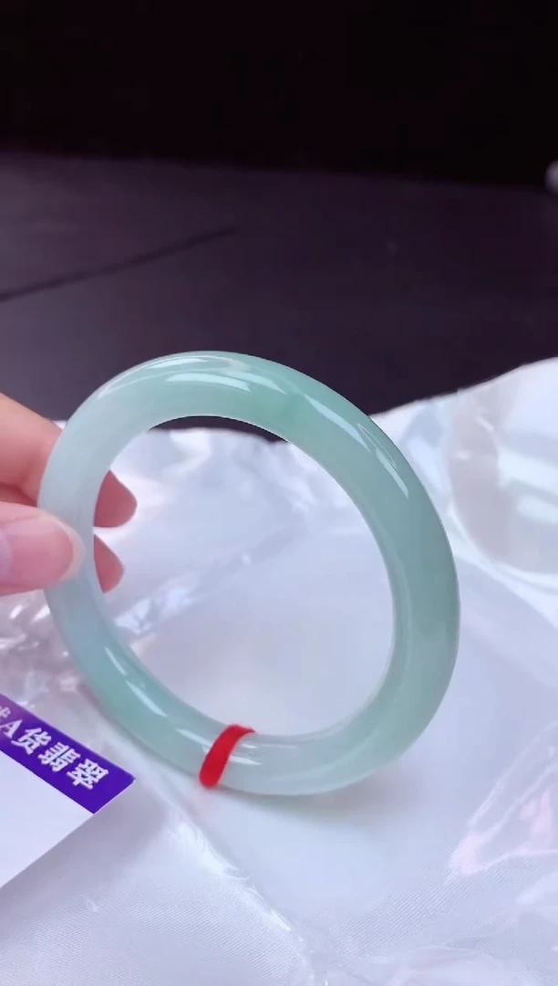 翡翠手镯未镶嵌58+             