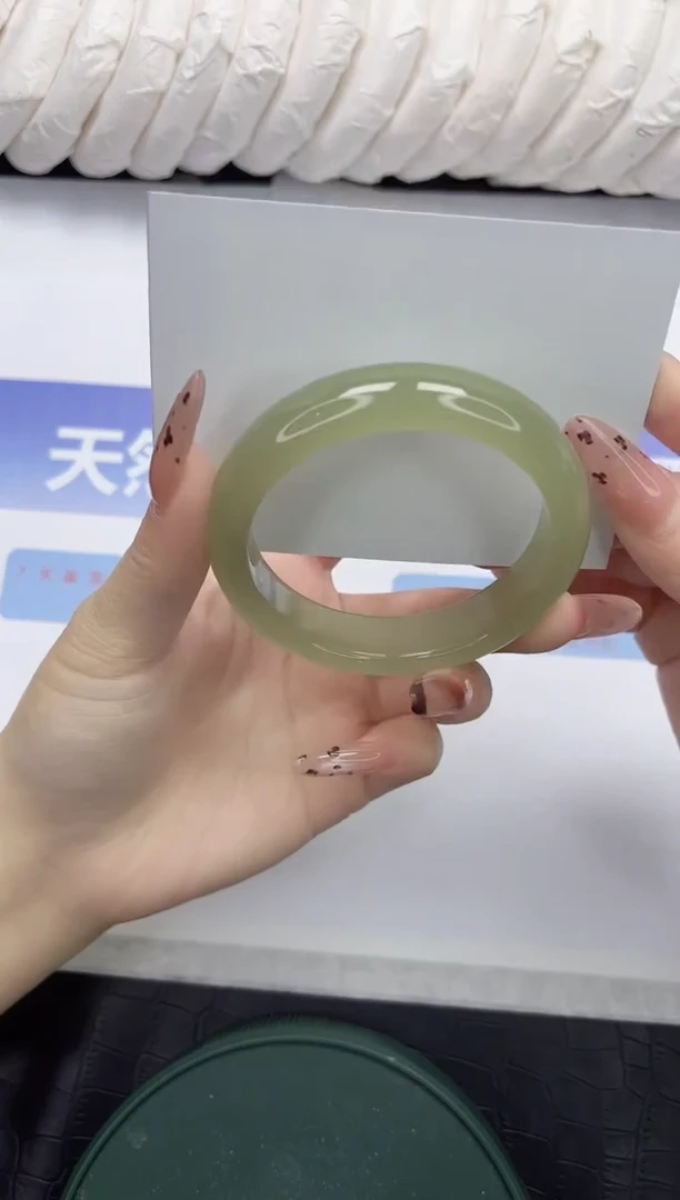 未镶嵌手镯石英质玉06-53.1