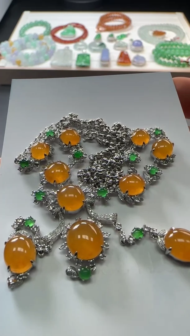 【闪购商品】翡翠颈饰18K金镶嵌不退不换 无鉴赏期