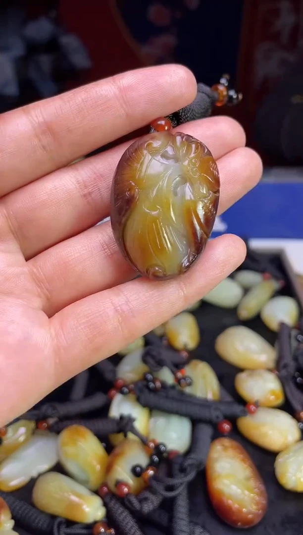 颈饰未镶嵌和田玉132