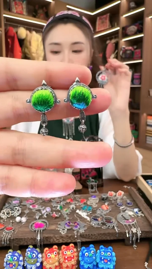 【闪购商品】织绣75黔东南苗族刺绣