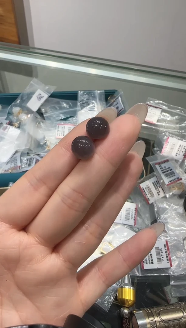 【闪购商品】和田玉耳环/多样性发18K金镶嵌R397