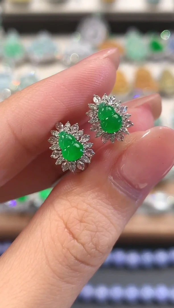 18K金镶嵌翡翠耳饰w7