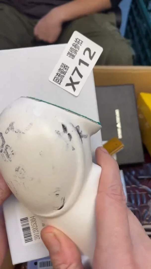 瓷片家****）老崔杂货铺默认微瑕