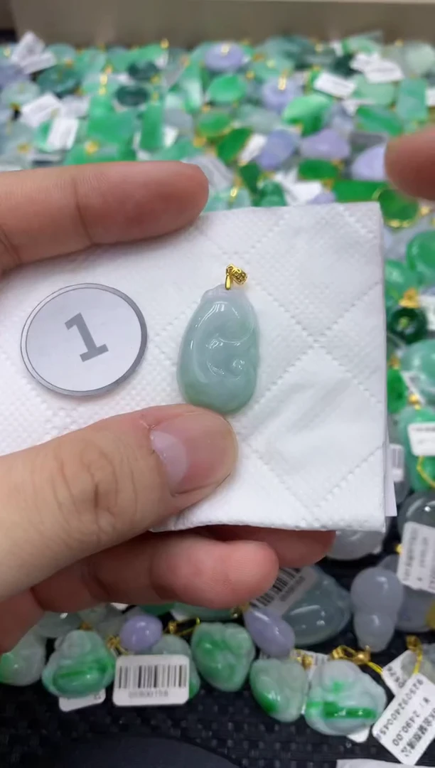 颈饰未镶嵌翡翠天然缅甸翡翠A货