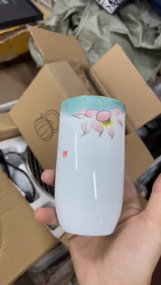杯无运费险有瑕疵的摄影的产品有使用过的痕迹有点脏介意勿拍