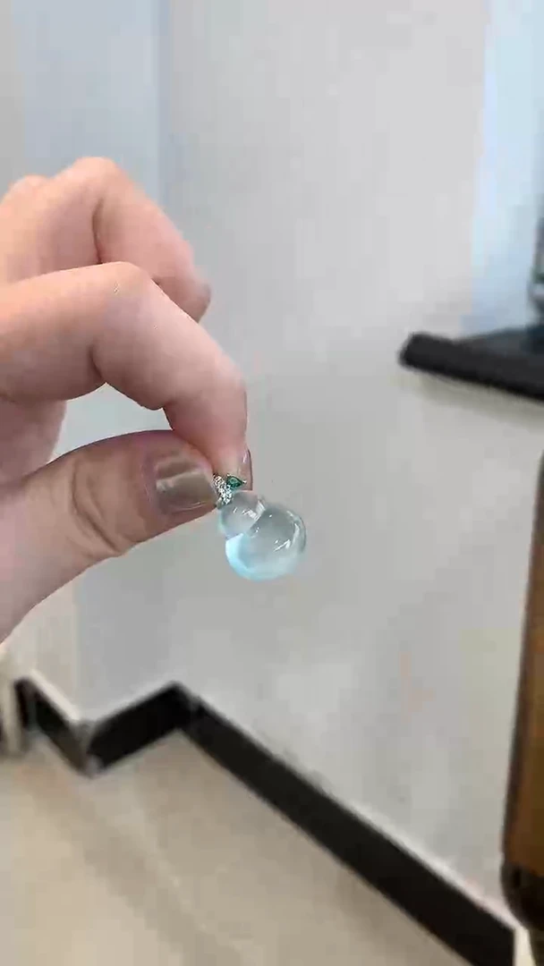 未镶嵌蛇纹石玉吊坠(不含链)葫芦