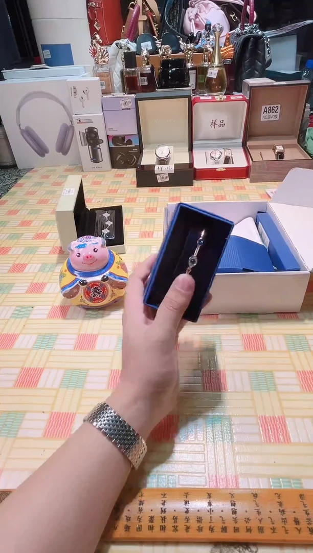 瓷片瓷器 库房到期 全部地板价@@1