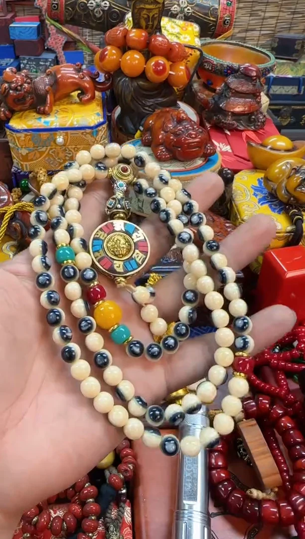 【闪购商品】蜜蜡裸石未镶嵌扎西当天订单当天直发如图所示