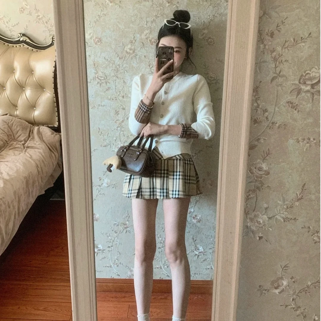 2025早春新款时尚半身裙气质显瘦洋气休闲百搭短款性感辣妹短裙女