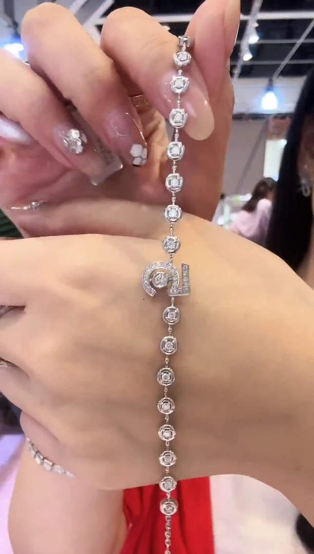 铂Pt950镶嵌手链钻石AY0507-PT-17