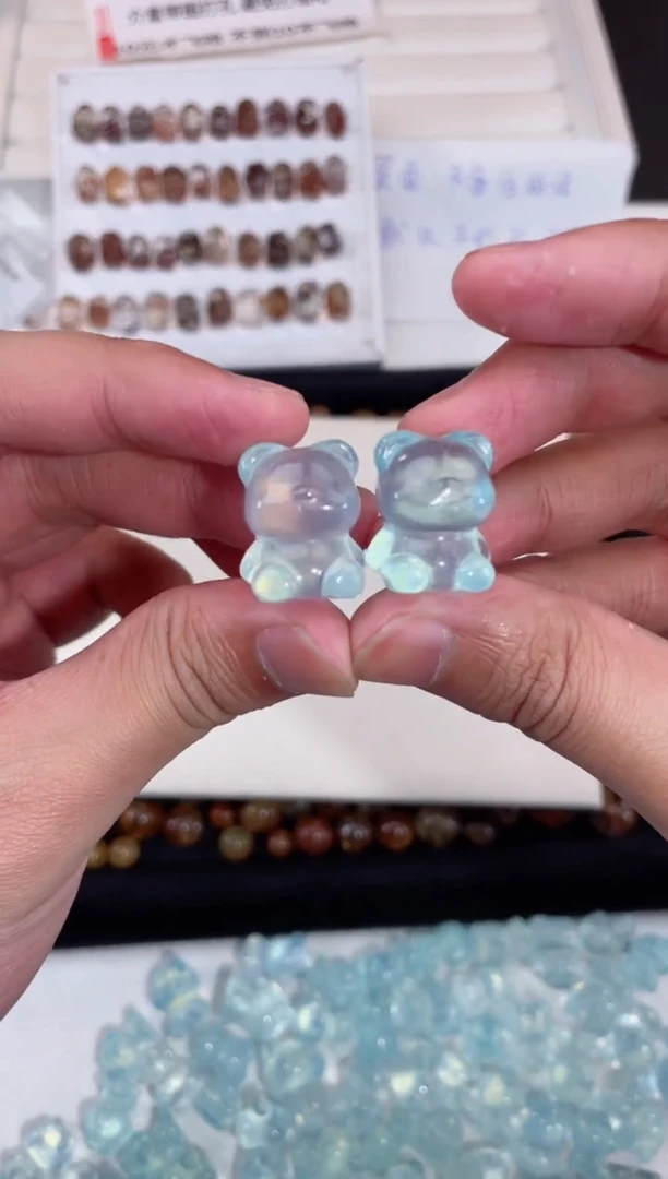 【闪购商品】水晶【E116】海蓝宝中熊未镶嵌多样性随1颗