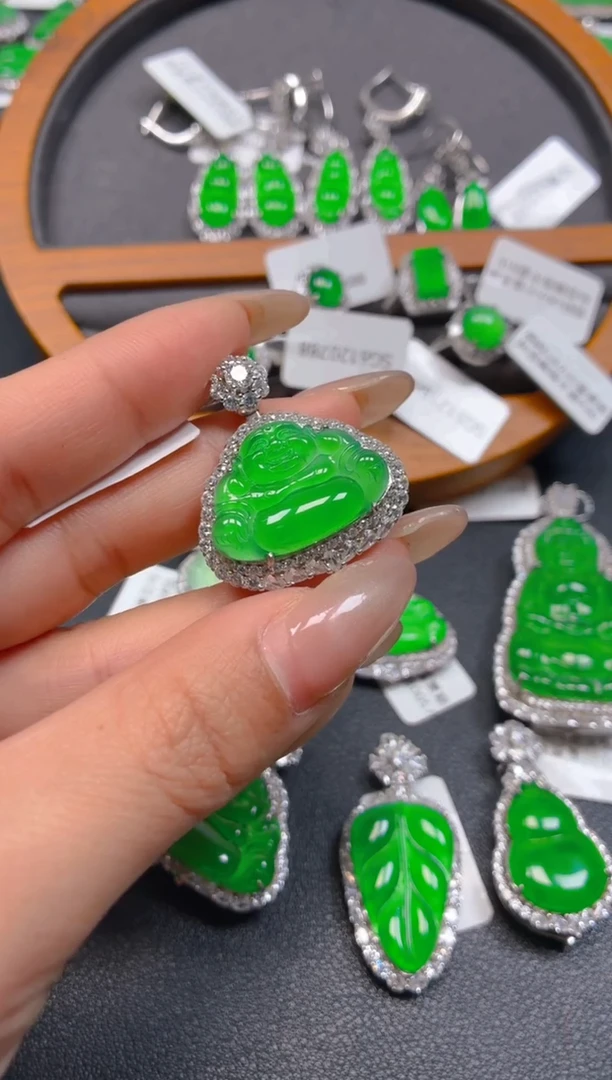 银S925镶嵌翡翠耳饰41