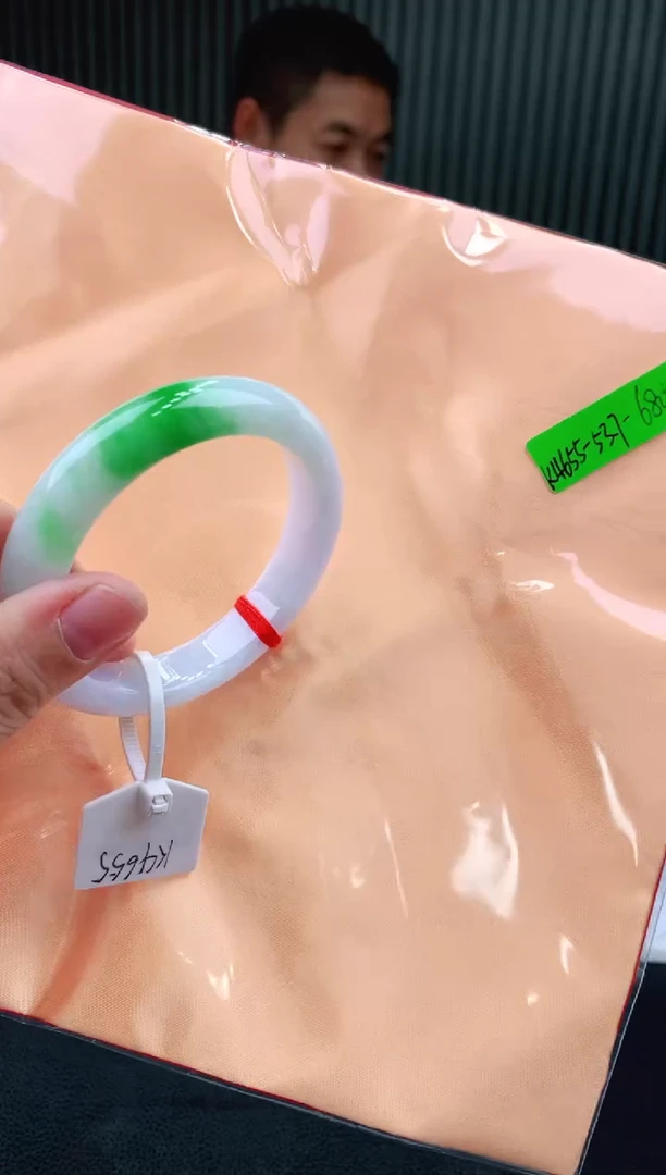 未镶嵌手镯翡翠53+