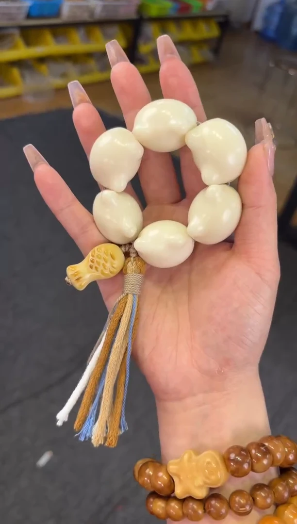 【闪购商品】菩提根/象牙果吊坠  2.2象牙果猫头鱼饼手捻