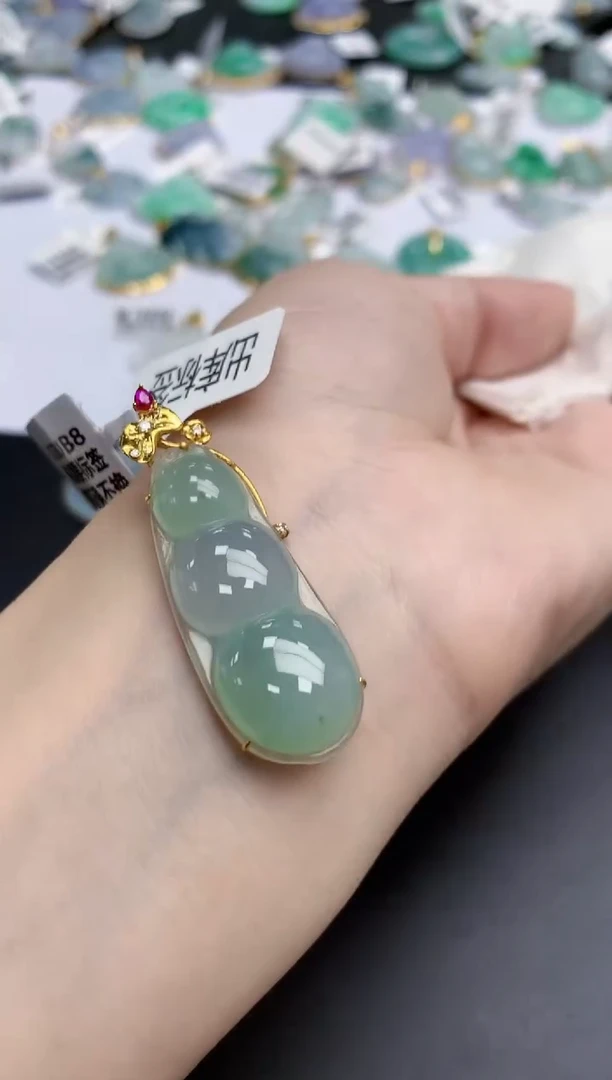 【闪购商品】翡翠颈饰18K金镶嵌天然缅甸翡翠A货