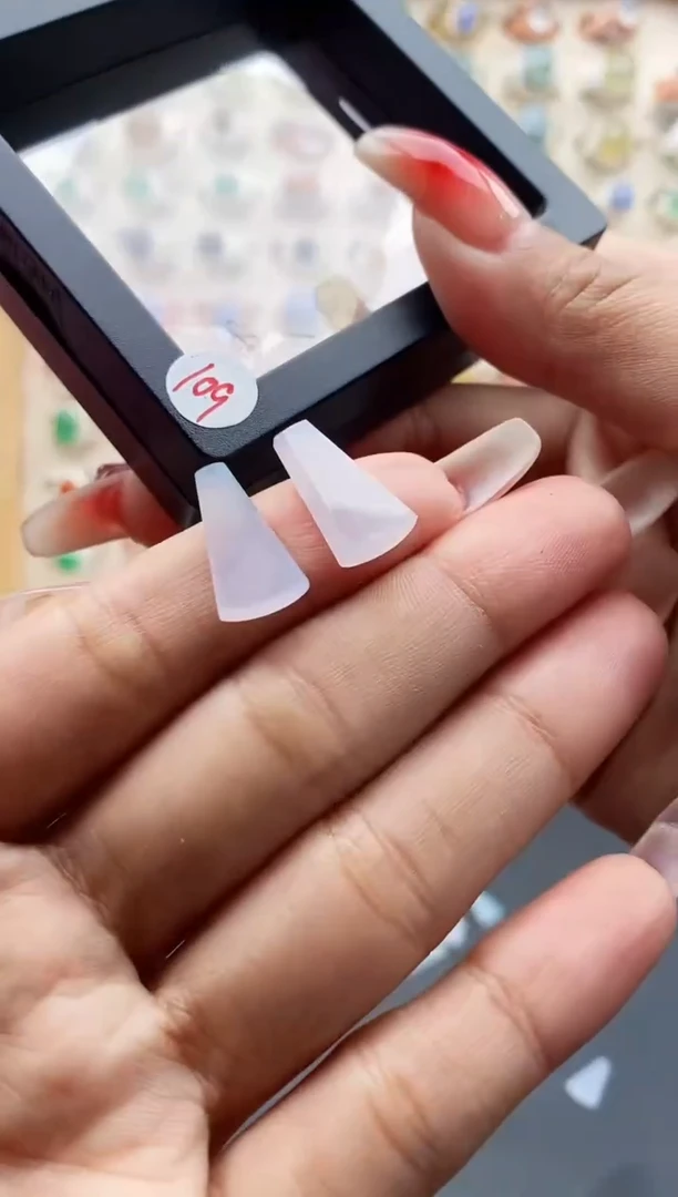 【闪购商品】翡翠裸石未镶嵌缅甸天然A货翡翠