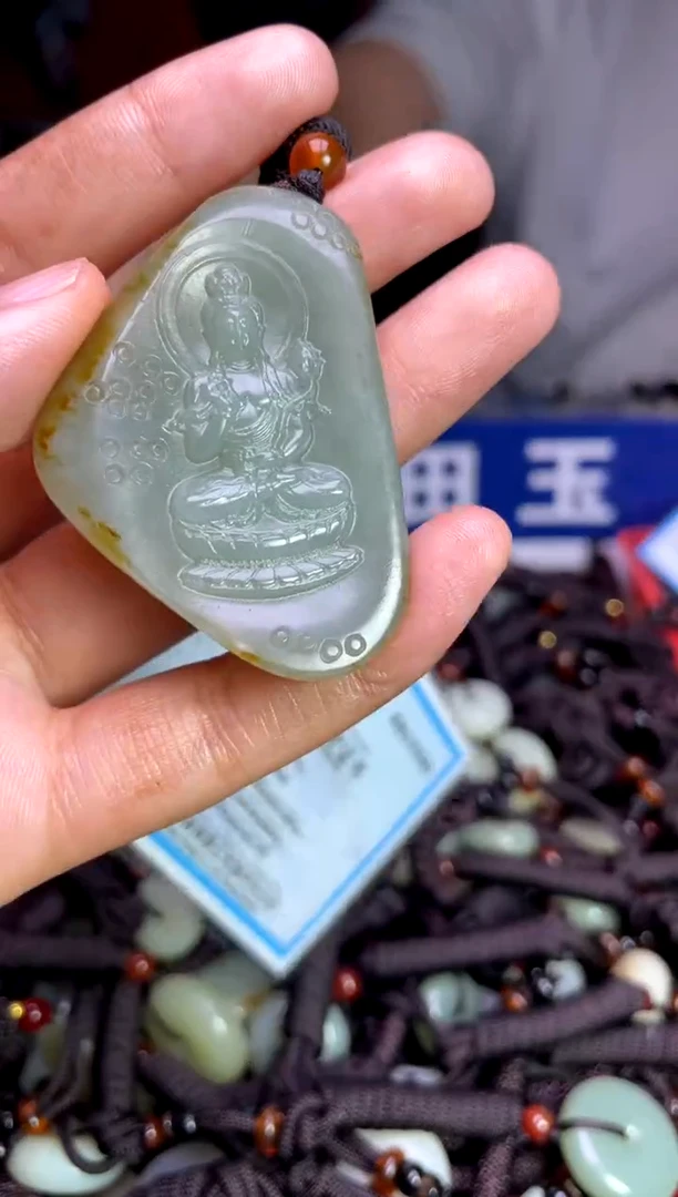 未镶嵌和田玉挂件1