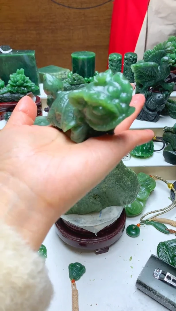 未镶嵌和田玉摆件1