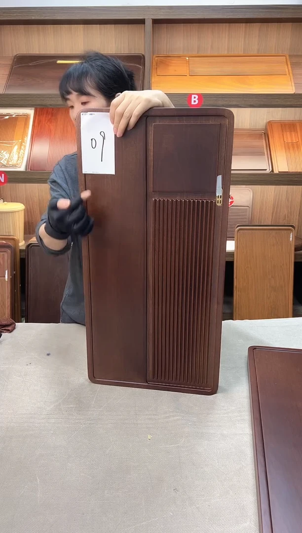 09# 微瑕 70*35*4cm 花梨木