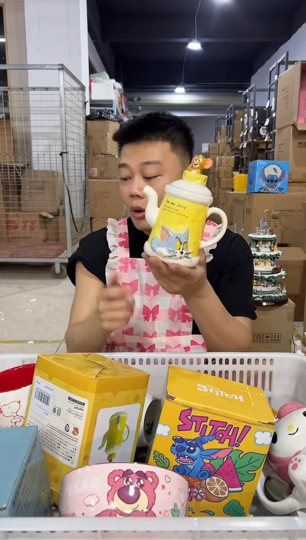 瓷片原盒猫和老鼠奶酪茶壶