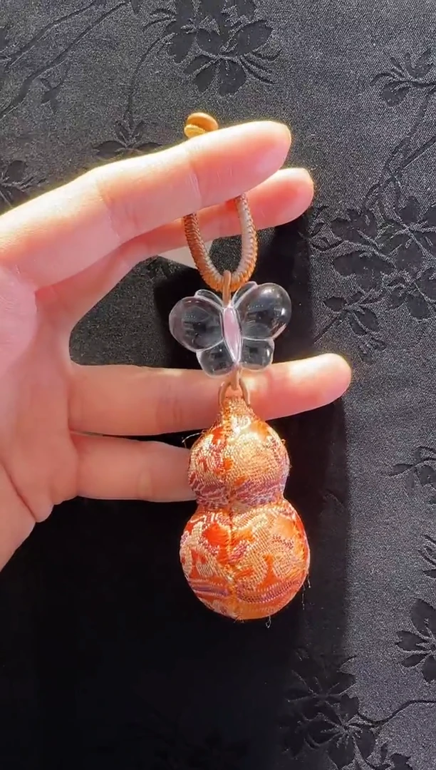 未镶嵌手链水晶蝴蝶款