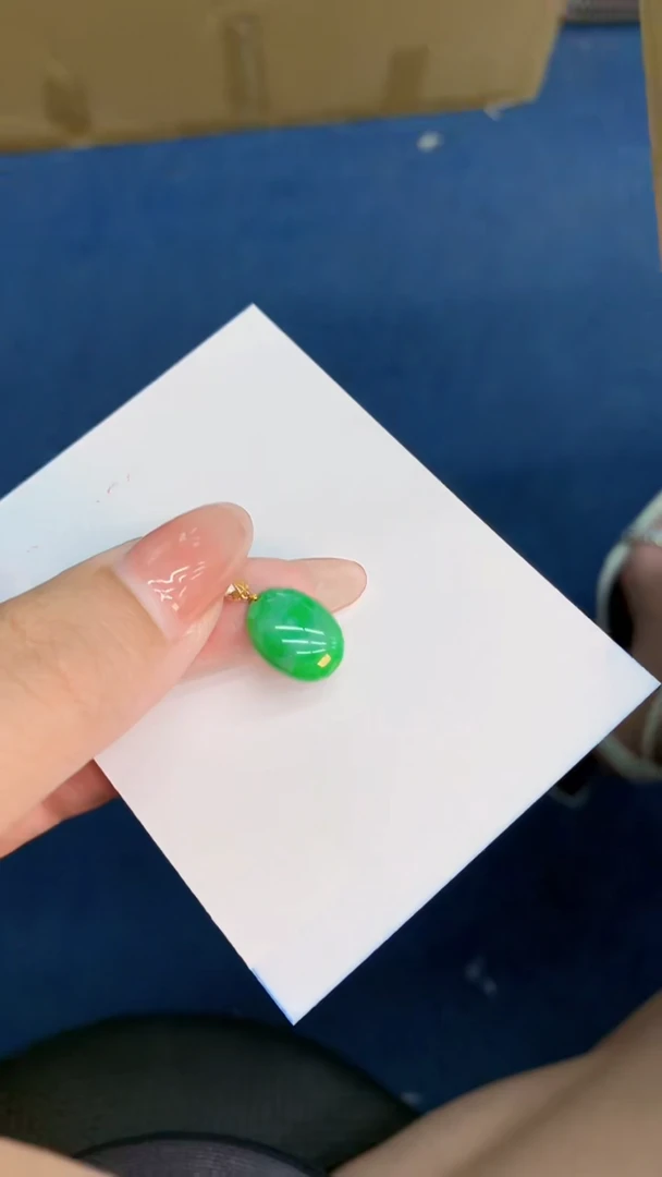 翡翠18K金镶嵌吊坠(不含链)1