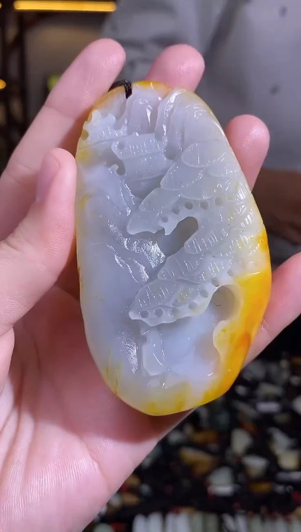 颈饰未镶嵌和田玉1