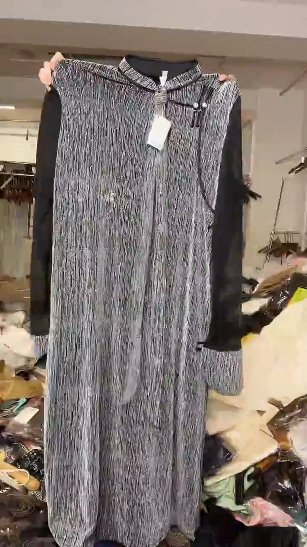 袍子       2XL码    175斤