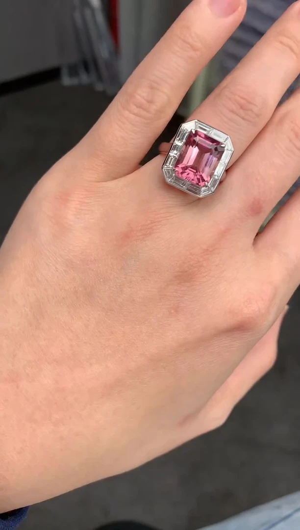 【闪购商品】碧玺戒指18K金镶嵌5.8ct碧玺戒指