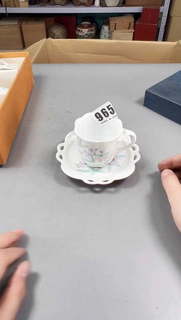 瓷片l****a965中古产品，默认微瑕，谨慎参拍
