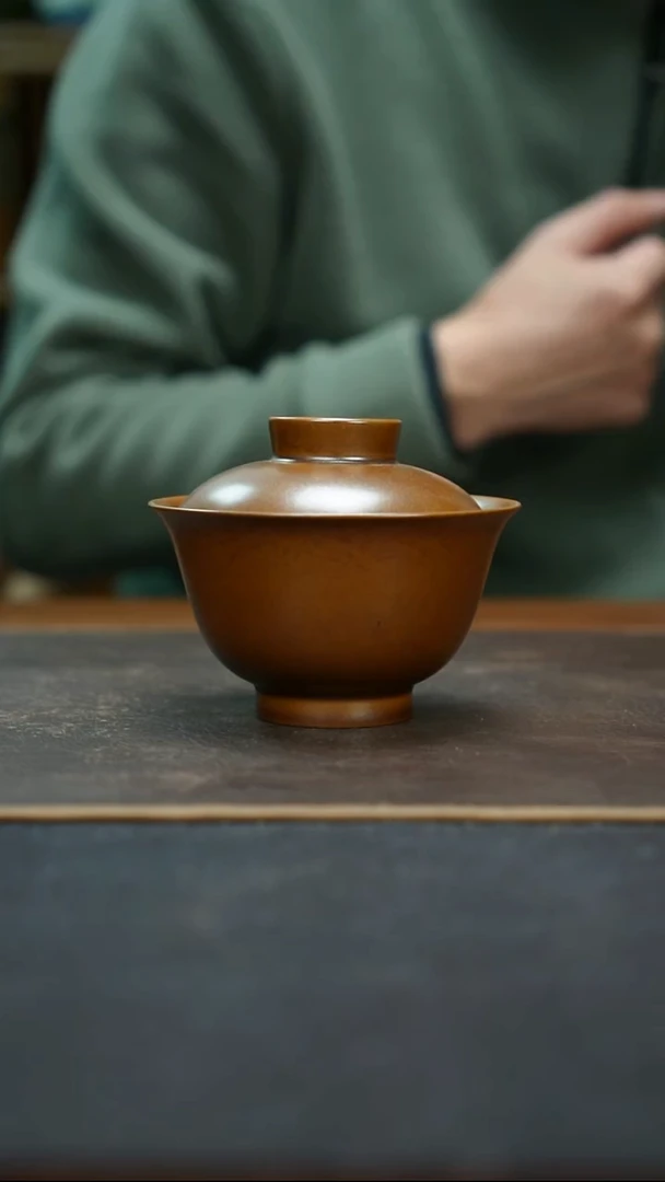 杯紫金釉元宝两才盖碗