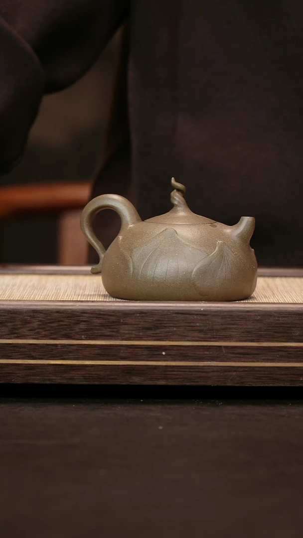 茶壶紫砂o****o原矿青段 荷花