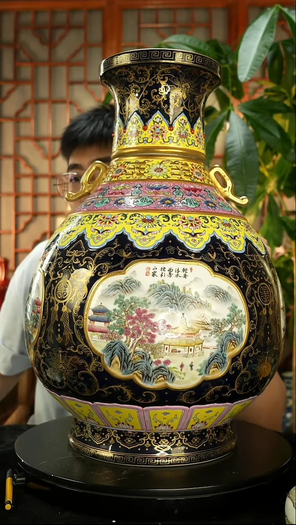 其他粉彩仿乾隆转新瓶