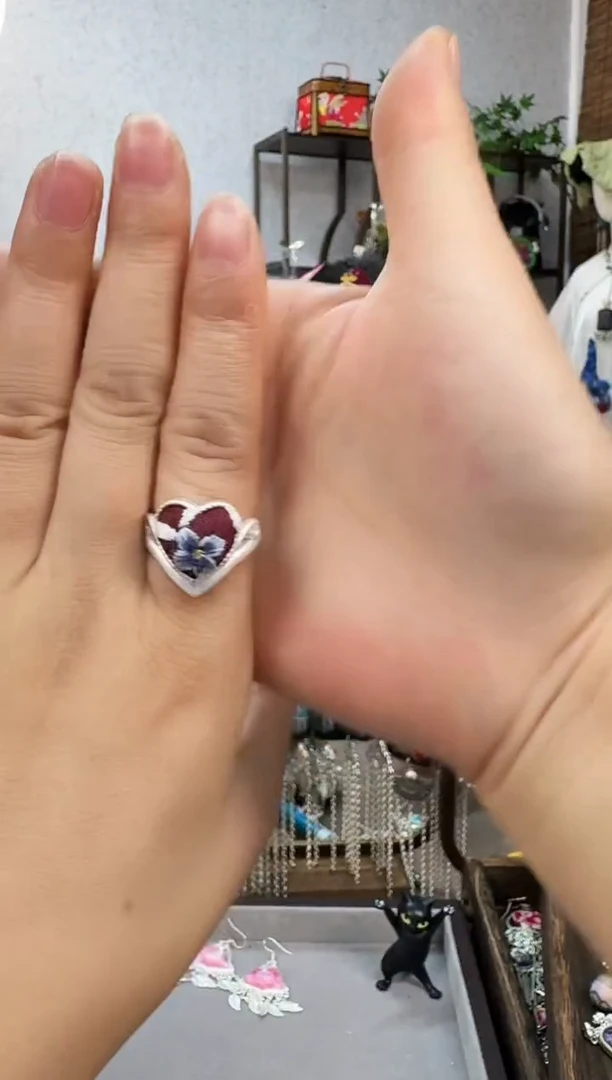 织绣云之遥非遗老绣饰品003