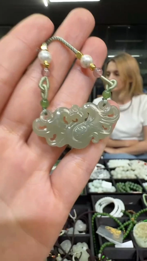 颈饰未镶嵌和田玉假一罚三
