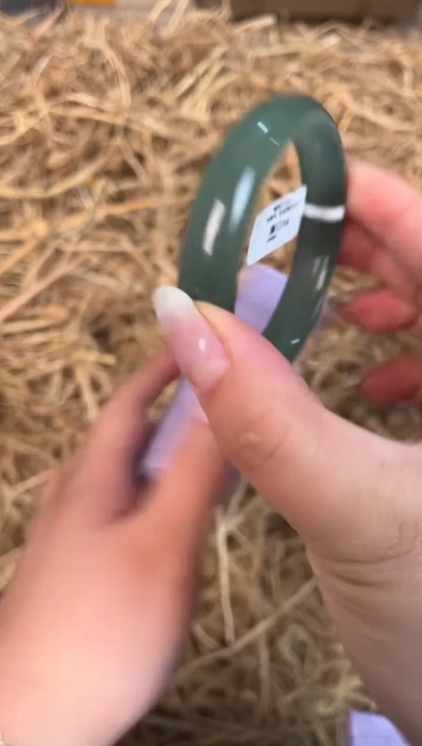 未镶嵌手镯石英质玉T-022