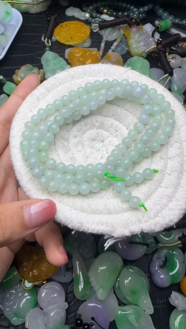 颈饰未镶嵌翡翠缅甸翡翠吊坠
