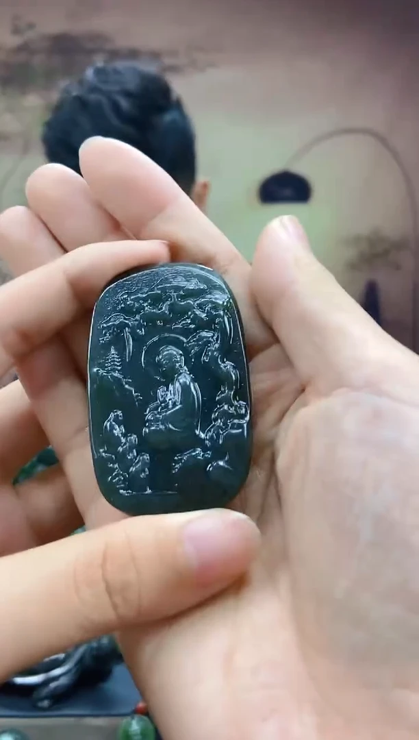 颈饰未镶嵌和田玉1