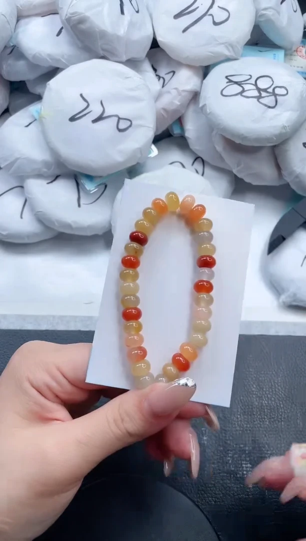 石英质玉手链未镶嵌黄龙